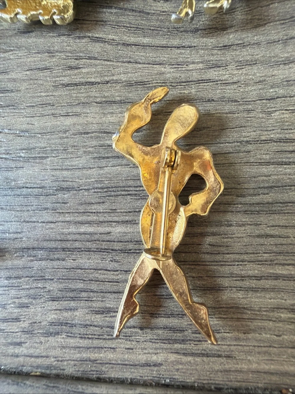 N/A pins